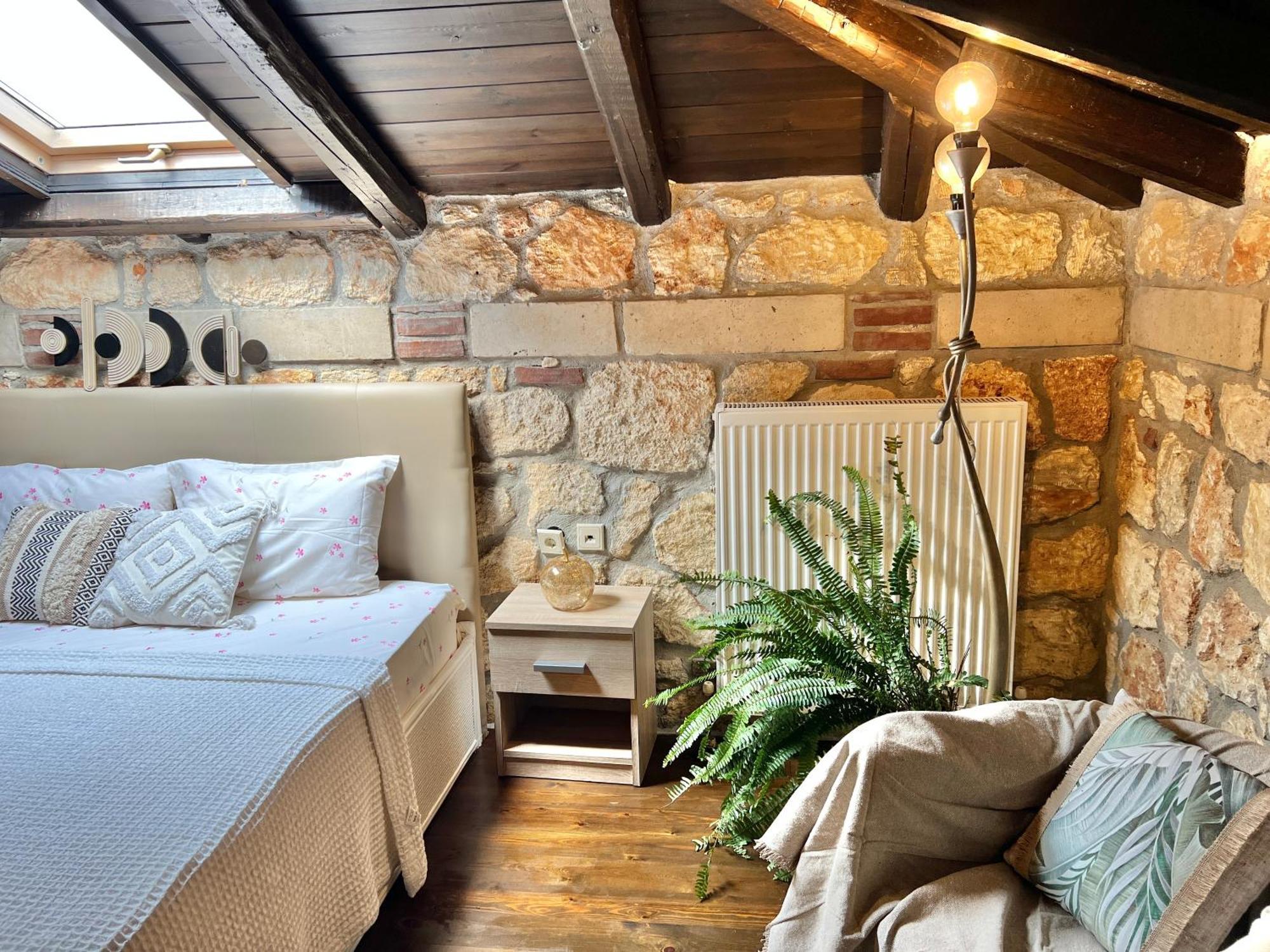 Hostal Boutique Stone House Psakoudia Exterior foto